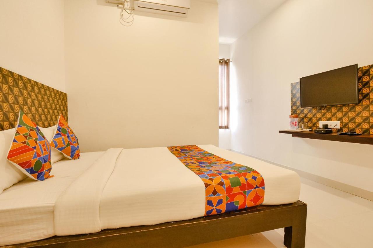 Fabexpress Krishna Suites Mysore Extérieur photo